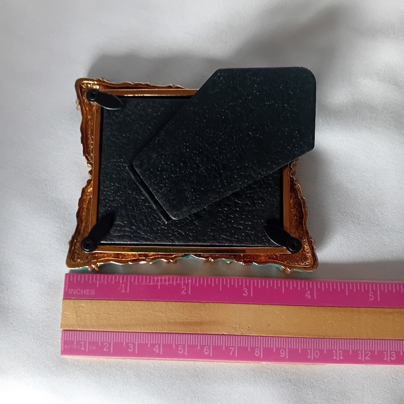 Enamel Picture Frame With Rhinestone Flowers 2"×3" - Picture 3 of 4